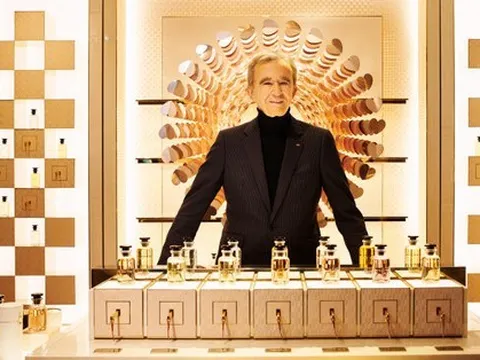 Lộ diện người thừa kế đế chế 5,4 tỷ USD của tỷ phú giàu nhất hành tinh