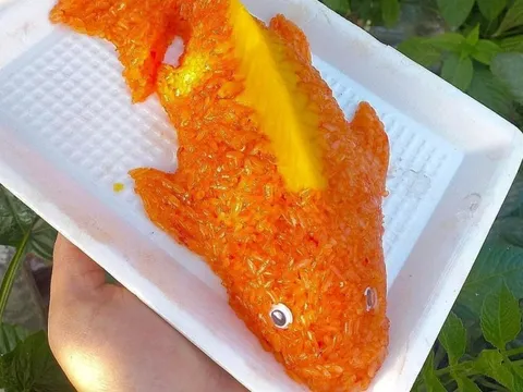 Đồ cúng ông Công ông Táo đắt hàng trên chợ mạng, giá cả biến động ra sao?