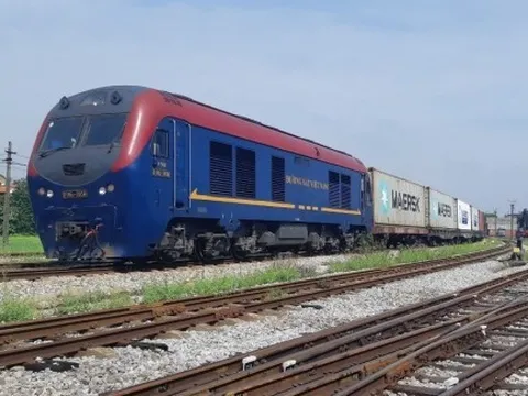 Khởi động chạy đoàn tàu chuyên container Việt Nam - Kazakhstan