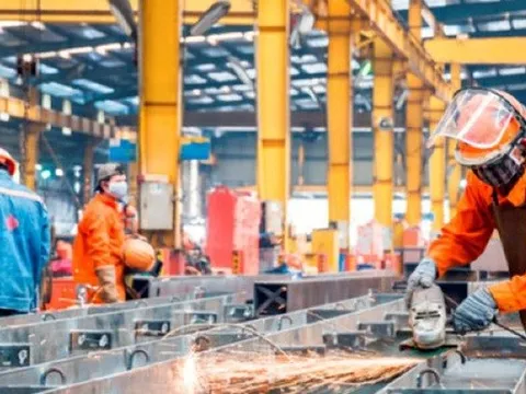 Tăng trưởng kinh tế Việt Nam 2023 dự báo thuộc top đầu khu vực