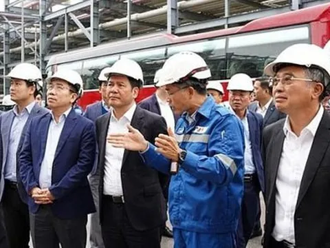 Bảo đảm nguồn cung xăng dầu bằng mọi giá