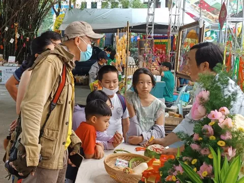 Có một “chợ Tết” kiểu mới ở trung tâm TP HCM