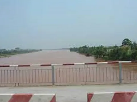 Nữ kế toán trưởng Sở Tài nguyên và Môi trường Nam Định tử vong trên sông