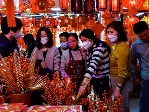 Bấp bênh giữa suy thoái với hạ cánh mềm