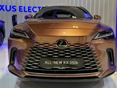 Xem trước Lexus RX 2023 tại Singapore: Về Việt Nam năm nay với giá dự kiến từ 3,4 tỷ đồng