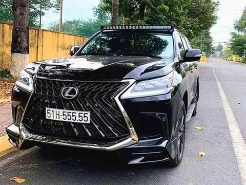 Lexus LX 570 14 năm tuổi, chạy 100.000km được chào giá 7 tỷ đồng nhờ vào biển số ‘khủng’