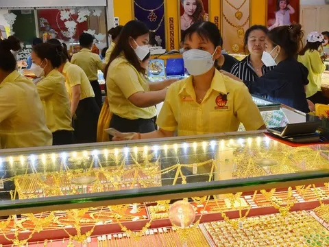 Giá vàng hôm nay 17-1: Đảo chiều giảm nhẹ