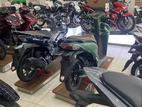 Thị trường xe tay ga diễn biến lạ những ngày cận Tết