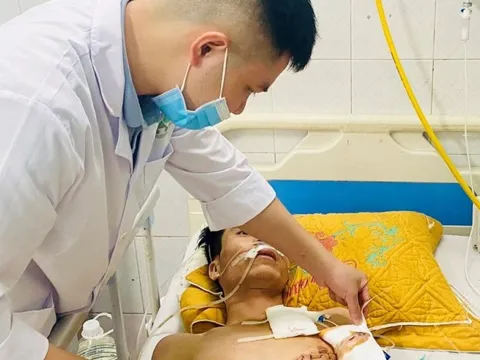 Cứu sống bệnh nhân thủng tim do lưỡi cưa văng vào ngực