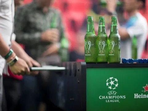 Chuyện nhà tài trợ ở các giải đấu trên thế giới: 'đụng hàng' liệu có sao?