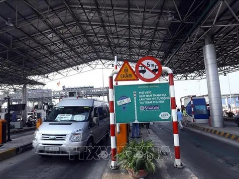 Xử lý nghiêm các vi phạm quy định trong thu phí đường bộ
