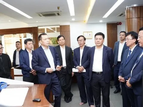 Bộ trưởng Công Thương ‘vi hành’ kiểm tra việc cấp điện dịp Tết