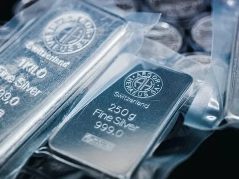 Kim loại này được dự báo sẽ chạm mức đỉnh 9 năm trong năm 2023 và có triển vọng sáng hơn vàng