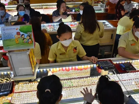 Giá vàng hôm nay, 21-1: Đảo chiều giảm mạnh