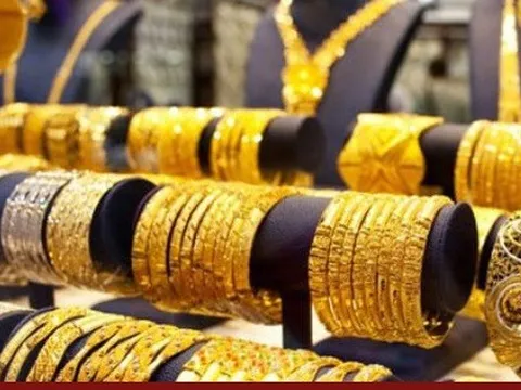 Giá vàng thế giới ghi nhận tuần tăng thứ năm