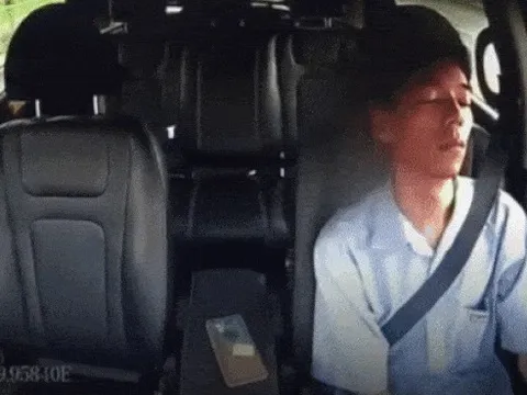 Kinh nghiệm lái xe: Làm thế nào để hết buồn ngủ khi lái xe?