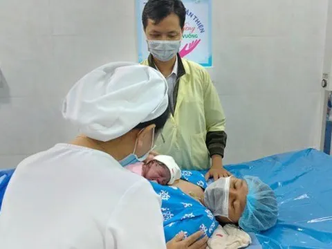 Những công dân nhí chào đời ngay thời khắc giao thừa