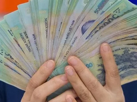 Chi lương và phụ cấp tại một ngân hàng tăng gấp 2 lần trong quý IV/2022