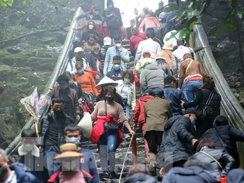 Điểm danh các lễ hội đầu xuân lớn bậc nhất Việt Nam để 'xách balo lên và đi'