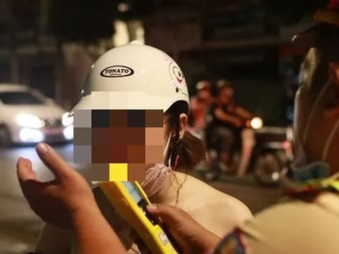 Dở khóc dở cười chuyện tài xế có men