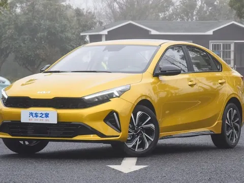 Ra mắt Kia K3 2023: Giá quy đổi từ 380 triệu đồng, thiết kế như K5, thêm động cơ 1.4L tăng áp