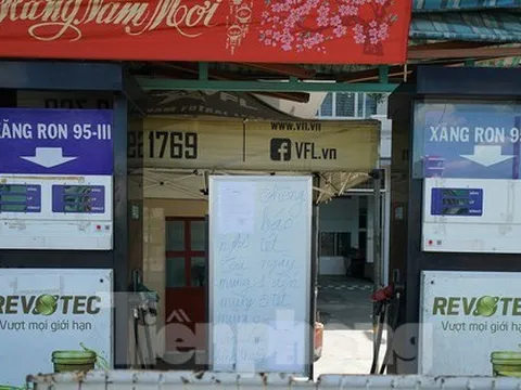 Nhiều cây xăng ở TPHCM thản nhiên... nghỉ Tết