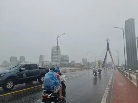 Không khí lạnh tràn về, miền Trung chuẩn bị đón giá rét