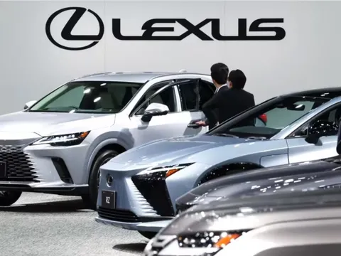 Xe sang Lexus khan hàng do thiếu chip, đại gia Việt chi tiền tỷ cũng chưa chắc được sở hữu ngay