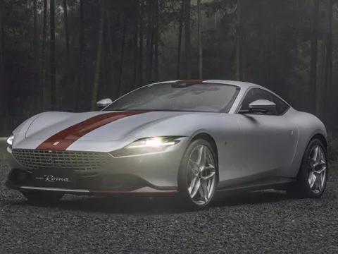 Ferrari giới thiệu phiên bản đặc biệt được tặng kèm ấm trà và hộp xì gà