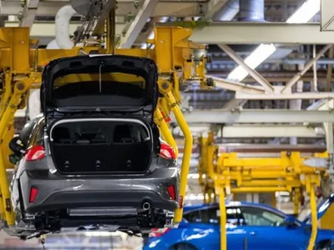 Bước ngoặt định hình lại cuộc chơi xe điện: Ford sắp bán 1 nhà máy tại Đức cho BYD, ô tô điện Trung Quốc bắt đầu 'đánh chiếm' thế giới