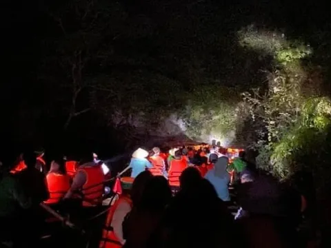 Ninh Bình nói gì về thông tin "Tràng An thất thủ" khiến du khách mắc kẹt tới 12 giờ đêm?