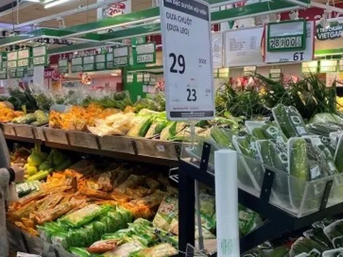 Sau Tết, hàng hóa đầy ắp siêu thị, chợ Hà Nội, giá ổn định