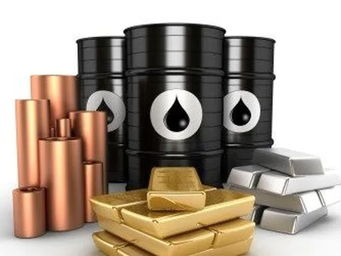 Thị trường ngày 27/01: Giá dầu ngày càng gần mốc 90 USD/thùng, arabica tăng gần 3%, vàng giảm