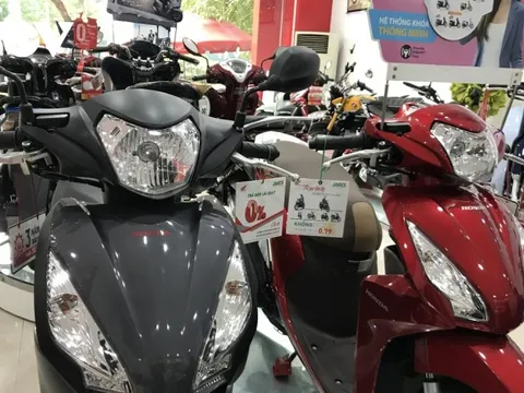 Ngành thuế "mạnh tay" với tình trạng bán xe “hai giá”