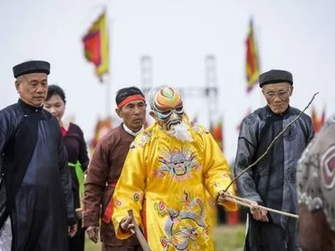 Về Hà Nam xem "vua" xuống ruộng đi cày tại lễ Tịch điền