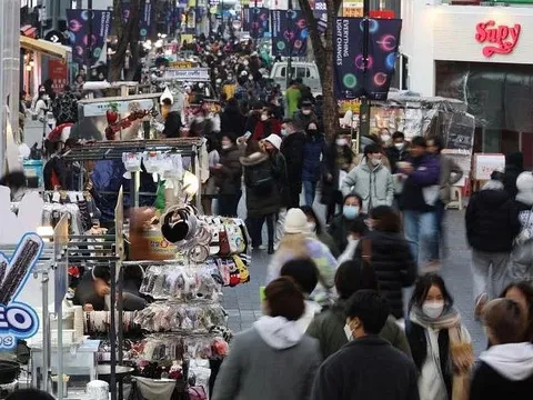 Dân số chỉ bằng 3% so với Trung Quốc nhưng người dân tại quốc gia châu Á này đang có mức chi tiêu cho hàng hiệu gấp 6 lần so với thị trường tỷ dân
