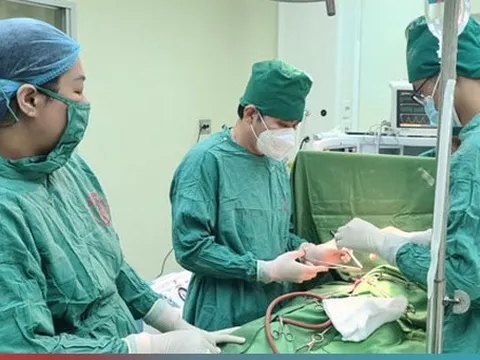 Báo động đỏ nội viện cứu sống người phụ nữ bị sốc đa chấn thương, đứt rời thân tử cung