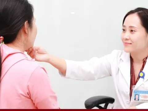 Hàng nghìn người phải đi chữa bệnh về da sau kỳ nghỉ Tết