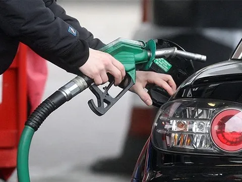 Giá xăng có thể sắp tăng vọt