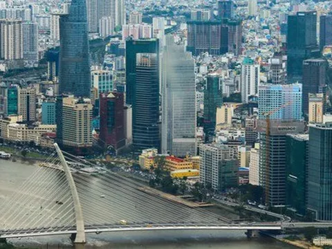 Hóa giải khó khăn để phát triển