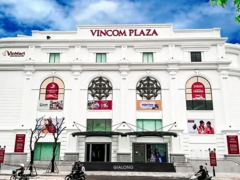 Vincom Retail (VRE) báo lãi gấp đôi, đạt hơn 2.700 tỷ đồng trong năm 2022, vượt 14% kế hoạch