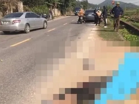 Va chạm với xe khách, cán bộ công an đi xe máy tử vong