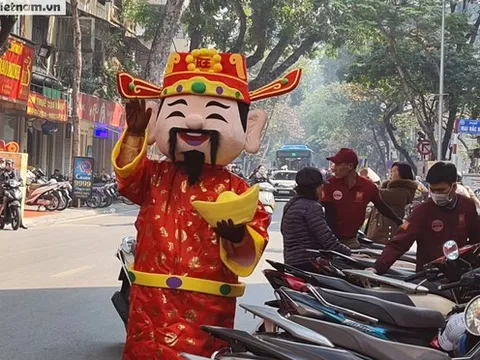 “Phố vàng” tại Hà Nội: Nơi nhộn nhịp, chỗ im lìm sát ngày vía Thần Tài