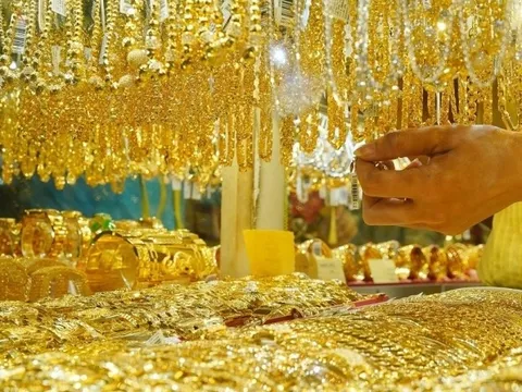 Ngày vía Thần Tài sắp đến, có nên "lướt sóng" vàng?