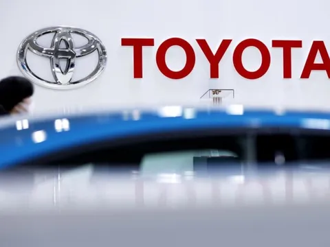 Dù chậm chân trong cuộc đua xe điện, Toyota vẫn bảo vệ ngôi vị nhà sản xuất ô tô bán chạy nhất thế giới năm thứ 3 liên tiếp