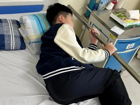 Vụ “võ sư” đánh vợ bị tố cáo bạo hành con sau ly hôn: "Dọa" cả nhà trường của con?