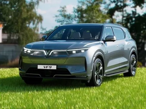 VinFast VF 9 hoàn toàn mới xuất hiện với nhiều chi tiết...lạ