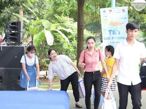 Lương thưởng Tết kéo giảm đình công, lãn công