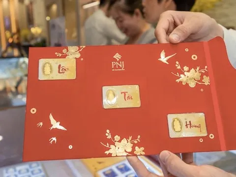 PNJ tiết lộ hành vi mới của khách hàng: Lì xì người thân bằng trang sức, mua vàng Thần tài từ Mồng 8