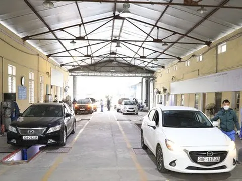 Các 'điểm nóng' đăng kiểm tại Hà Nội, TPHCM hiện ra sao?